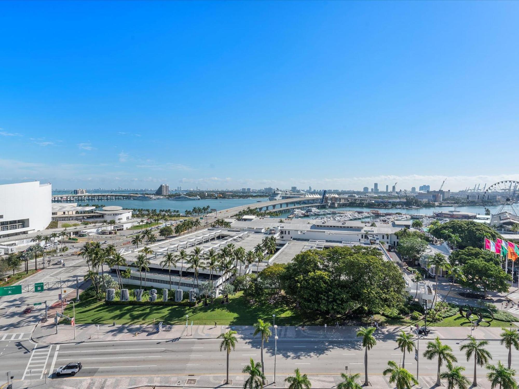 Mvr - Walkable Downtown - 11k Reviews *